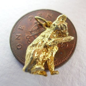 Schöne 9 Karat Gold Katze leckende Pfote Charme voll Punziert
