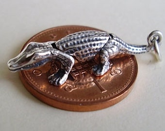 Sterling Silver MOVING CROCODILE charm