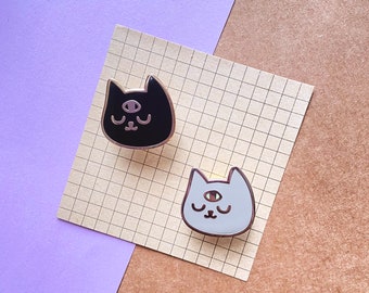 Third Eye Cat Head Enamel Pin | www.lazyluca.com