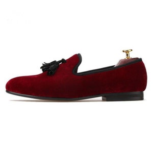 FERUCCI Burgundy Velvet Slippers loafers with Black Tassel Prom Wedding