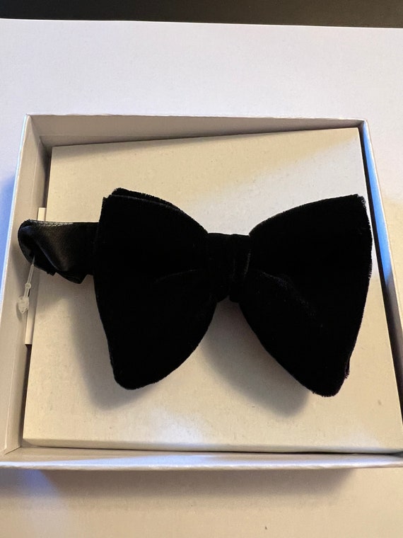 Ferucci bow tie best sale