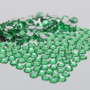 1000 pedras preciosas de diamante de resina com parte traseira plana verde de alta qualidade 3 4 5 6 mm (sem hotfix)