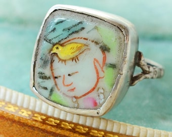 ANTIQUE Chinese Porcelain Ring, Boy with yellow canary bird on his head