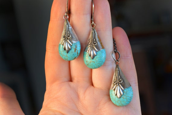 Beaded Cowry Turquoise Fringe Statement Earrings – Goldenstrand Jewelry