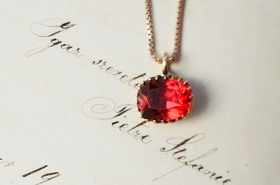ANTIQUE Victorian Oval Crown Setting Ruby Paste P… - image 2