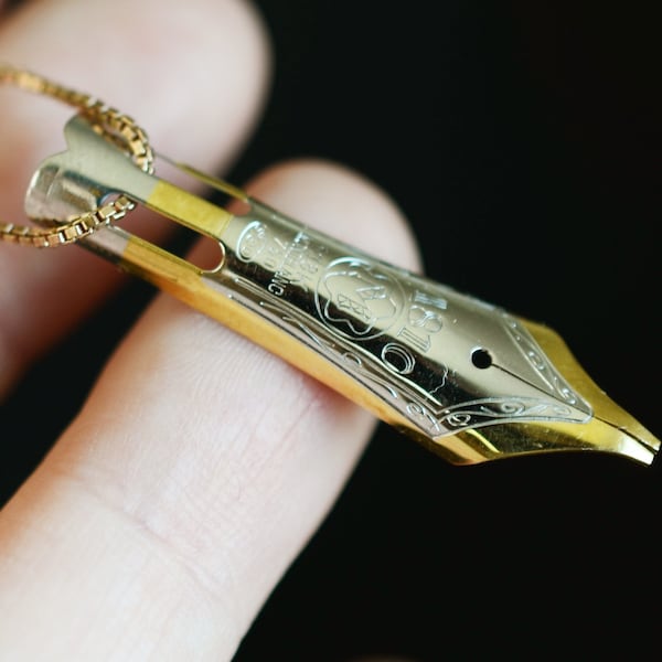 VINTAGE Stylo plume Montblank véritable en or jaune 18 carats, pointe convertie en pendentif, breloque, or massif jaune et blanc, ornementé, 4810 nr