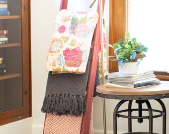 Reclaimed Wood Blanket Ladder, Rustic Quilt Display