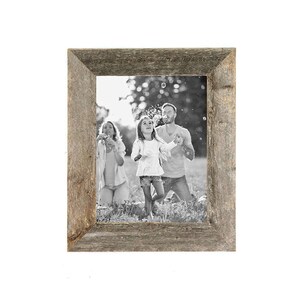 Natural Weathered Gray Signature Molding Rustic Farmhouse Style Rustic 5x7 Picture Frame BarnwoodUSA 100% Reclaimed Wood Natural Weathered Gray Signature Molding Rustic Farmhouse Style Rustic 5x7 Picture Frame BarnwoodUSA 100% Reclaimed Wood