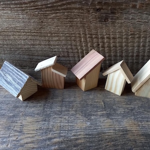 Set Von 6 Holzhäusern.Unfertige Holzhäuser.Häuser zum Anmalen.Holzspielzeug.Holzbastelbedarf.
