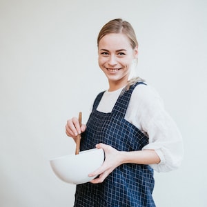 Linen Pinafore Apron, Chequered Linen Crafts Apron, Linen Smock Apron, Pinafore Apron Woman, No-ties apron, Japanese apron, Kindergarden image 6