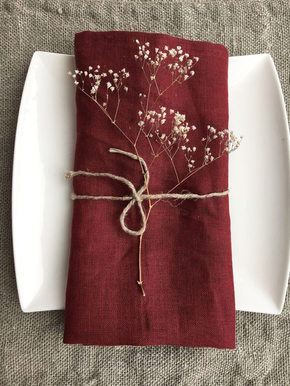 Christmas Linen Napkins with Frayed Edges, Christmas Red Napkins - Linenbee