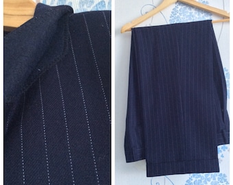 Vintage made in ENGLAND The Buckingham Taylors D.J. Lewis Blue Wool Pinstriped Formal, Business Suit size 44