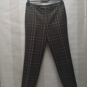Pringle Scotland made in UK Men’s Tartan Khaki , Plaid Tailored Trousers, Pants, fits M-L.