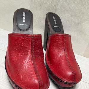 MIU MIU Red Leather Studded Wooden Platform Clog Shoes, Mules. Size 40, 6,5 UK