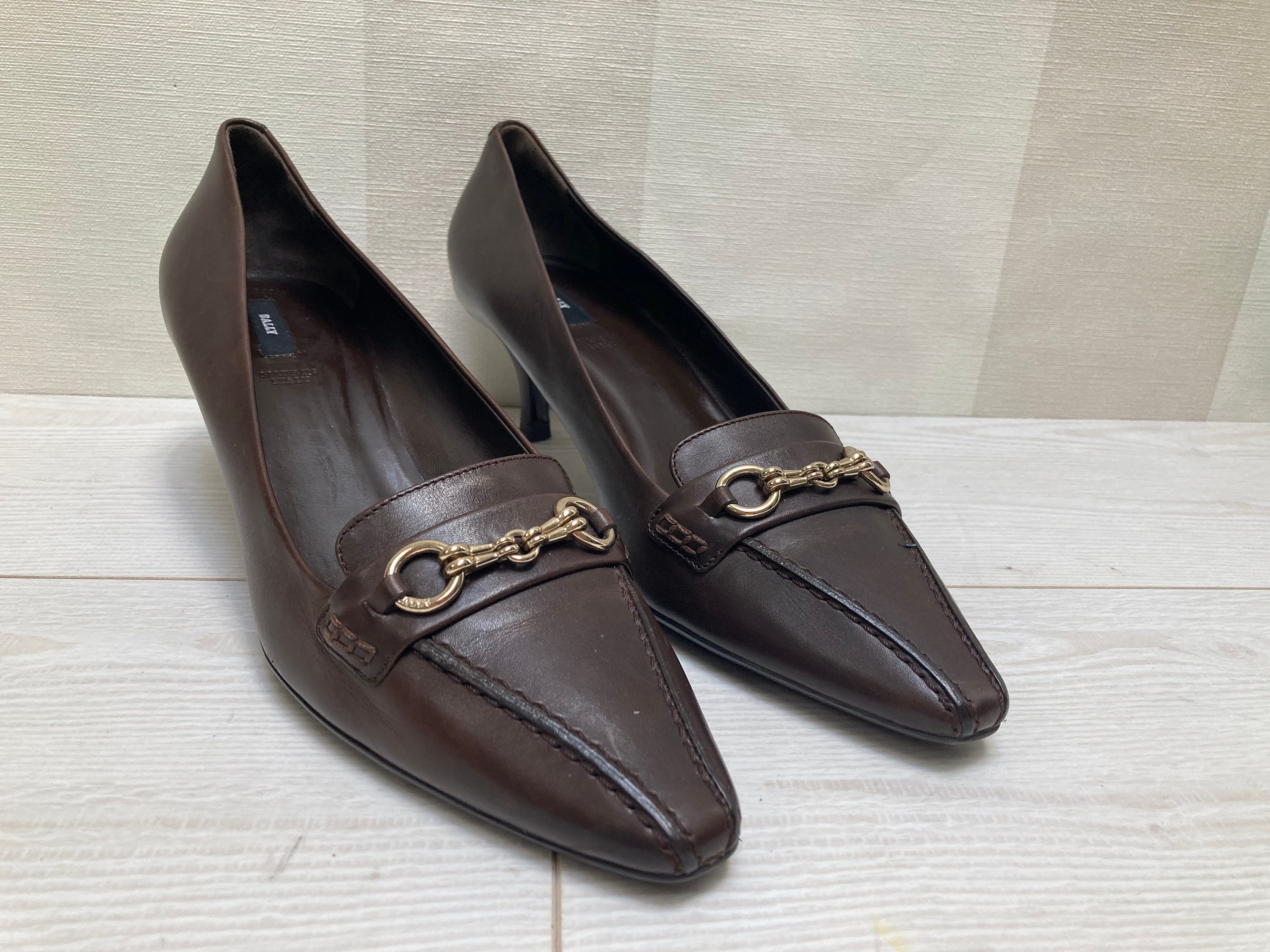 BALLY Made in Italy Elegant Court Heel Shoes Dark Brown Leather