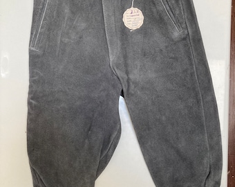 SILBERDISTEL Lederhosen, Grey Suede Leather Capri Pants size 140. Octoberfest, Bavarian Lederhose, Trachten Youth Wear. Brand new!