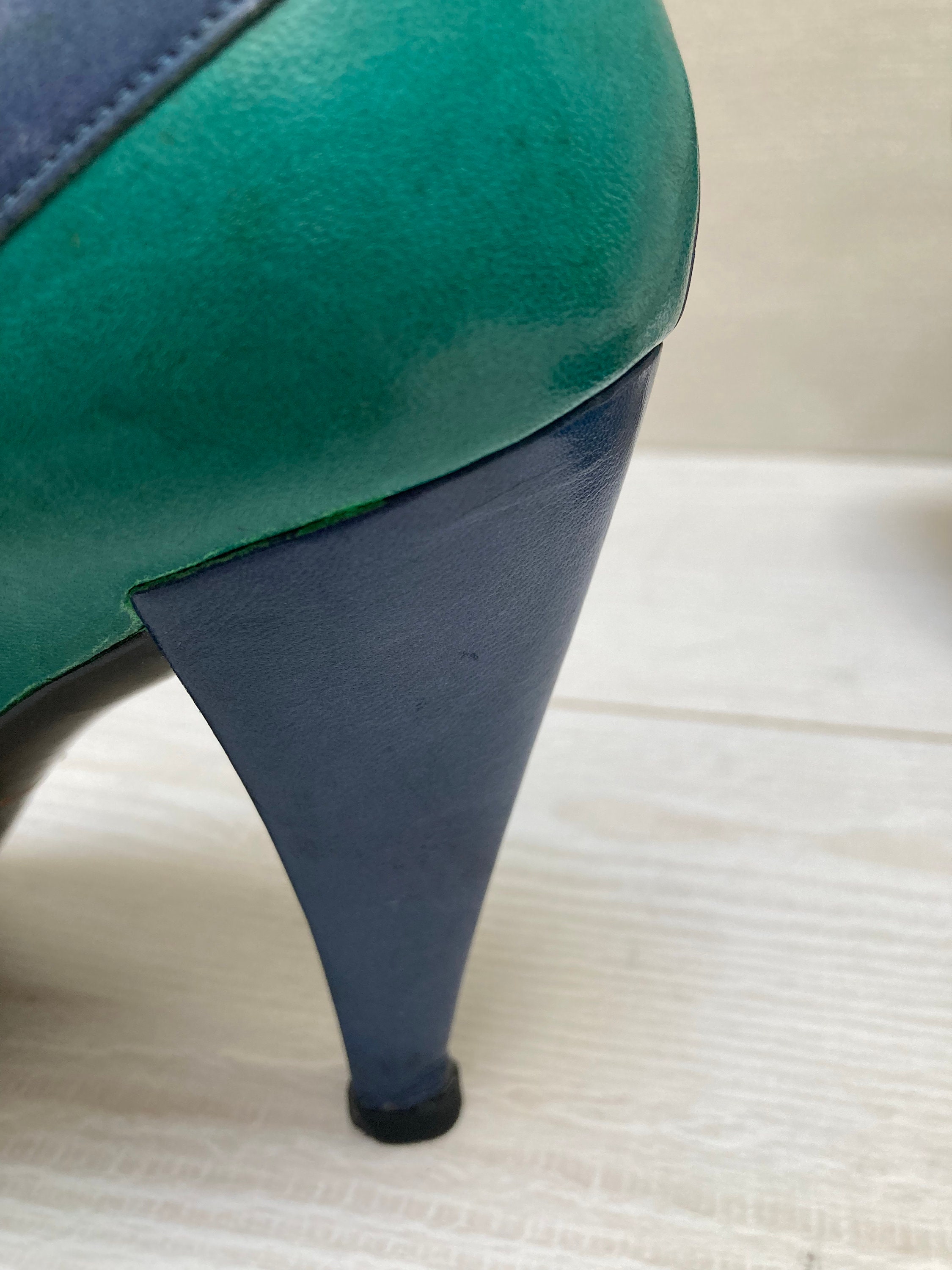 Escarpins Charles Jourdan Vert D'eau En Cuir - Taille 37.5 - Talons Aiguilles - Occasion Très Bon état