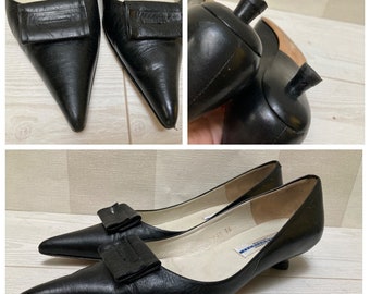 Y2K Bon Genie Grieder Black Leather Pointed Toe Kitten Heel Pump Shoes, Bow Front Detail size 36, US 5, UK 3