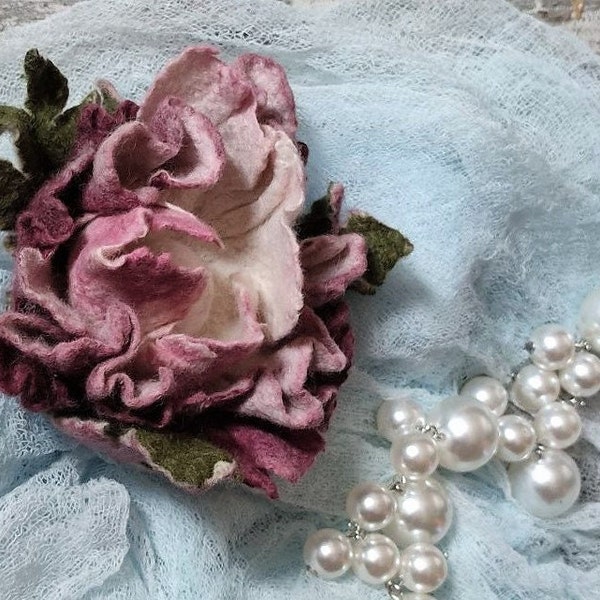 Broche de peonía, broche elegante para mujer, broche de flores de fieltro para camisa, joyería de fieltro de lana,