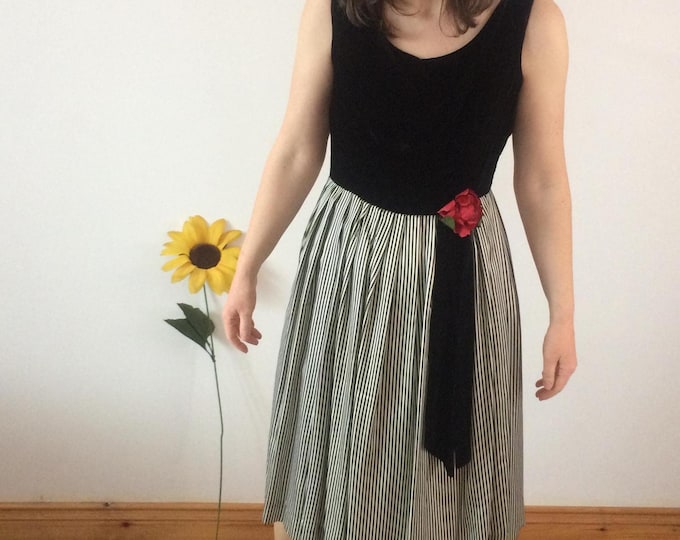 Vintage 50s Style Black & White Dress