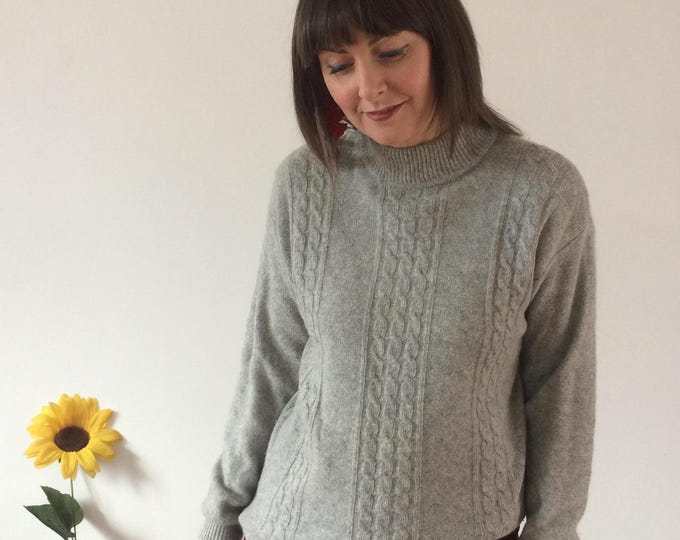 Vintage 90s Grey Cable Knit Jumper