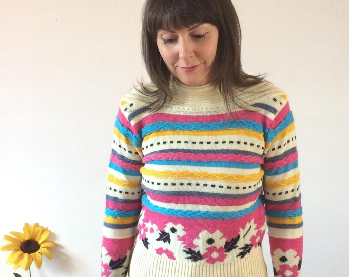 Vintage 80s Cream Pink Yellow Black & Blue Jumper