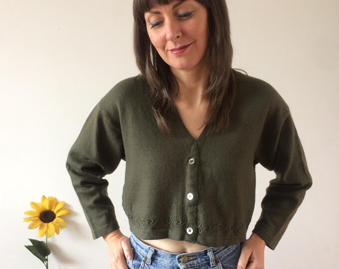 Vintage 90s Olive Green V-Neck Cropped Jumper Cardigan