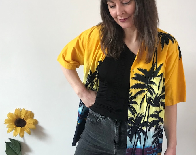 Vintage 90s Yellow & Black Hawaiian Shirt