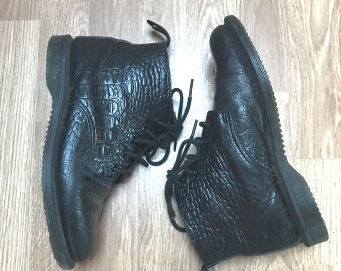 Black Dr Marten Emmeline Boots
