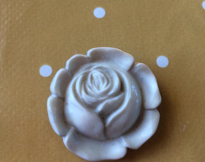 Vintage Light Grey Flower Brooch