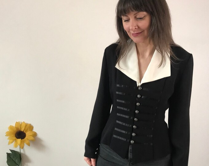 Vintage 80s Black with White Collar Blouse