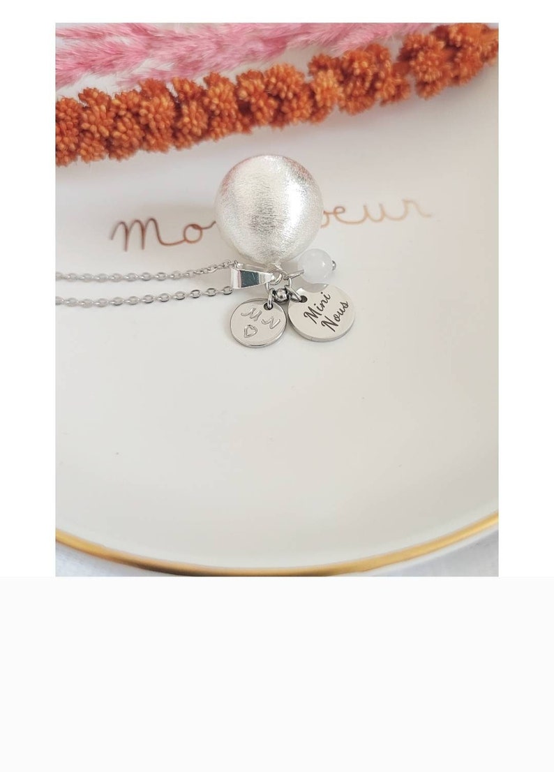 Pregnancy bola Mini Us silver customizable engraving of parents' initials and its moonstone on stainless steel chain. image 1