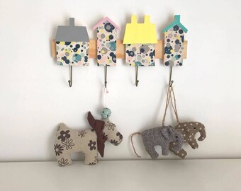 Wall hanger house pattern / Coat Rack / Coat Hook / Wall Coat Rack / Coat Hooks / Wood Coat Rack / Nursery decor / Wooden hanger