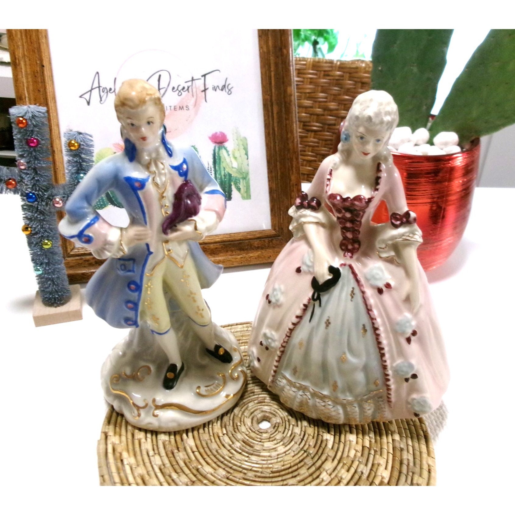 Victorian white and blue porcelain figurine - Etsy 日本