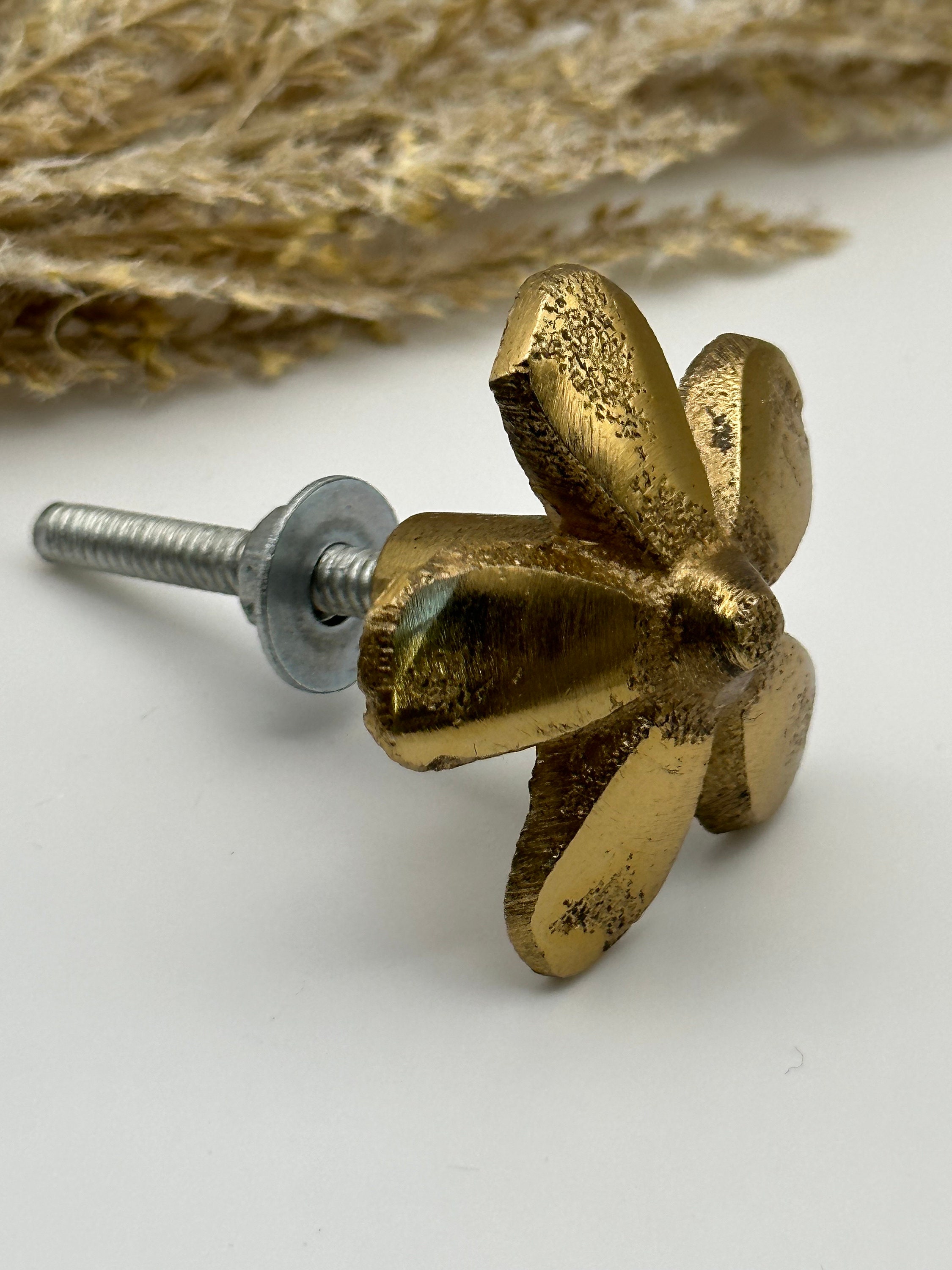 gold flower dresser knobs Gold Flower Cabinet Knobs Set