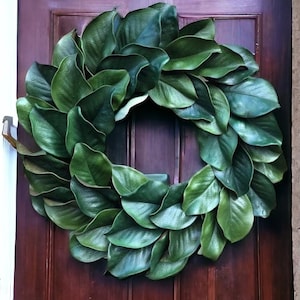 MAGNOLIA Wreath, Large 23-25&quot; Magnolia leaf door wreath, Housewarming wreath, Front door Farmhouse wreath,wedding gift, Wreath with burlap