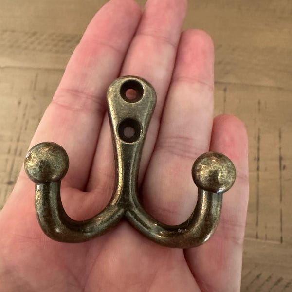 Shabby Chic Double Wall Hook: Cast Iron, Vintage Style