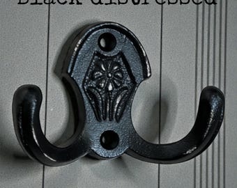 thumbnail image 2 of Cast Iron Double Hook - Rustic Coat Hanger, Key Holder, Towel Or Purse Hook 2 of 4