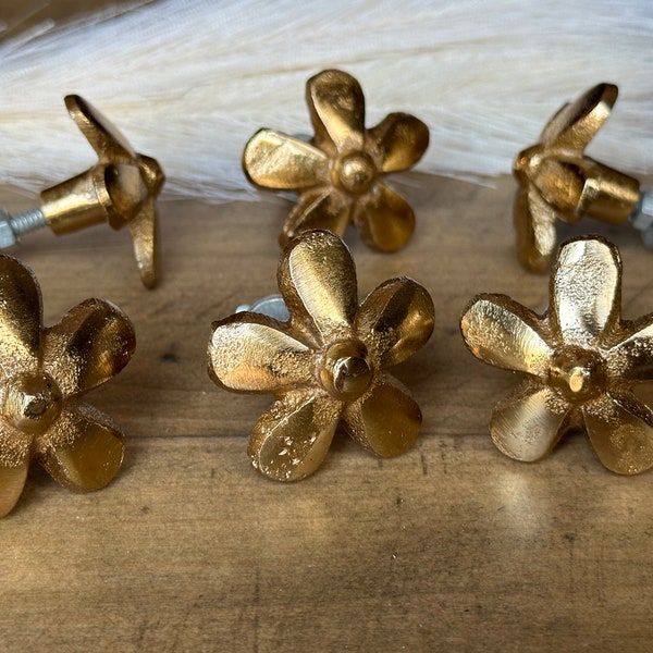 Gold Daisy metal Knob / Drawer or Desk Knobs / Dresser Drawer Pulls / Distressed White Knobs / Shabby Chic Style/Cabinet Handles