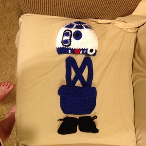 Boy&#39;s R2D2 Inspired Crochet Costume