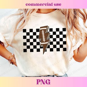 Geblokte voetbal, PNG | Trendy vintage verweerd shirt sublimatiebestand | Groovy retro T-shirtontwerp met bliksemschicht in luipaardprint | Sportclub