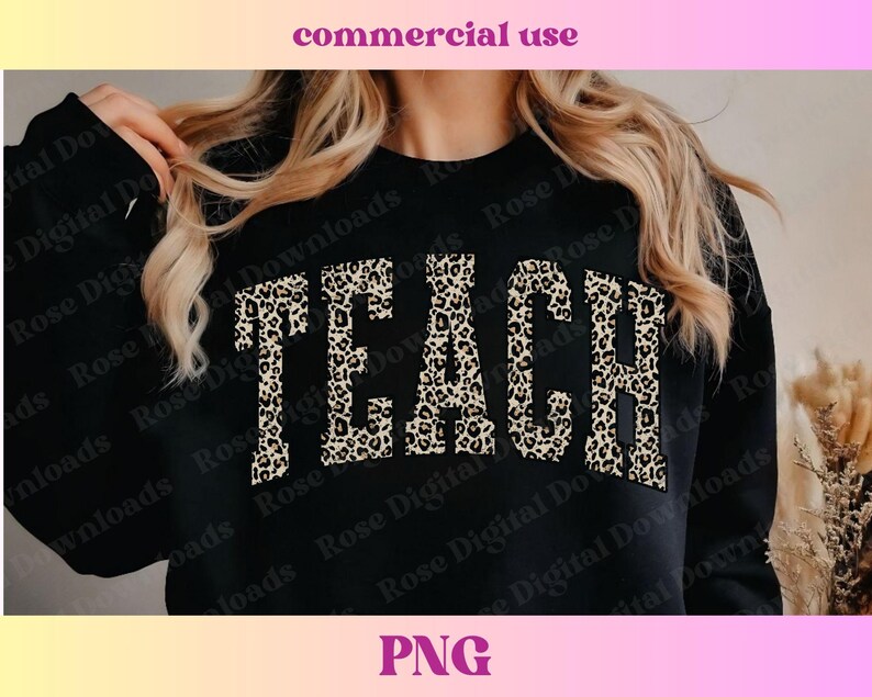 Peut inclure: Sweat-shirt noir avec un imprim&eacute; l&eacute;opard "TEACH".