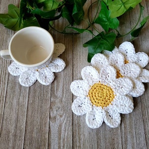 White Daisy Coasters - White Cotton Flower Coasters - Crocheted Drink Coasters - Spring Home Decor - Housewarming Gift - Spring Hostess Gift
