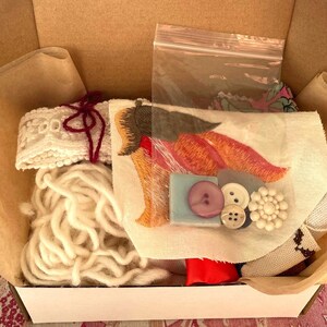 Tissu mélangé, kit de création manuelle, bordure, rubans, dentelle, boutons, couture lente, journal indésirable, cartes, matelassage fou