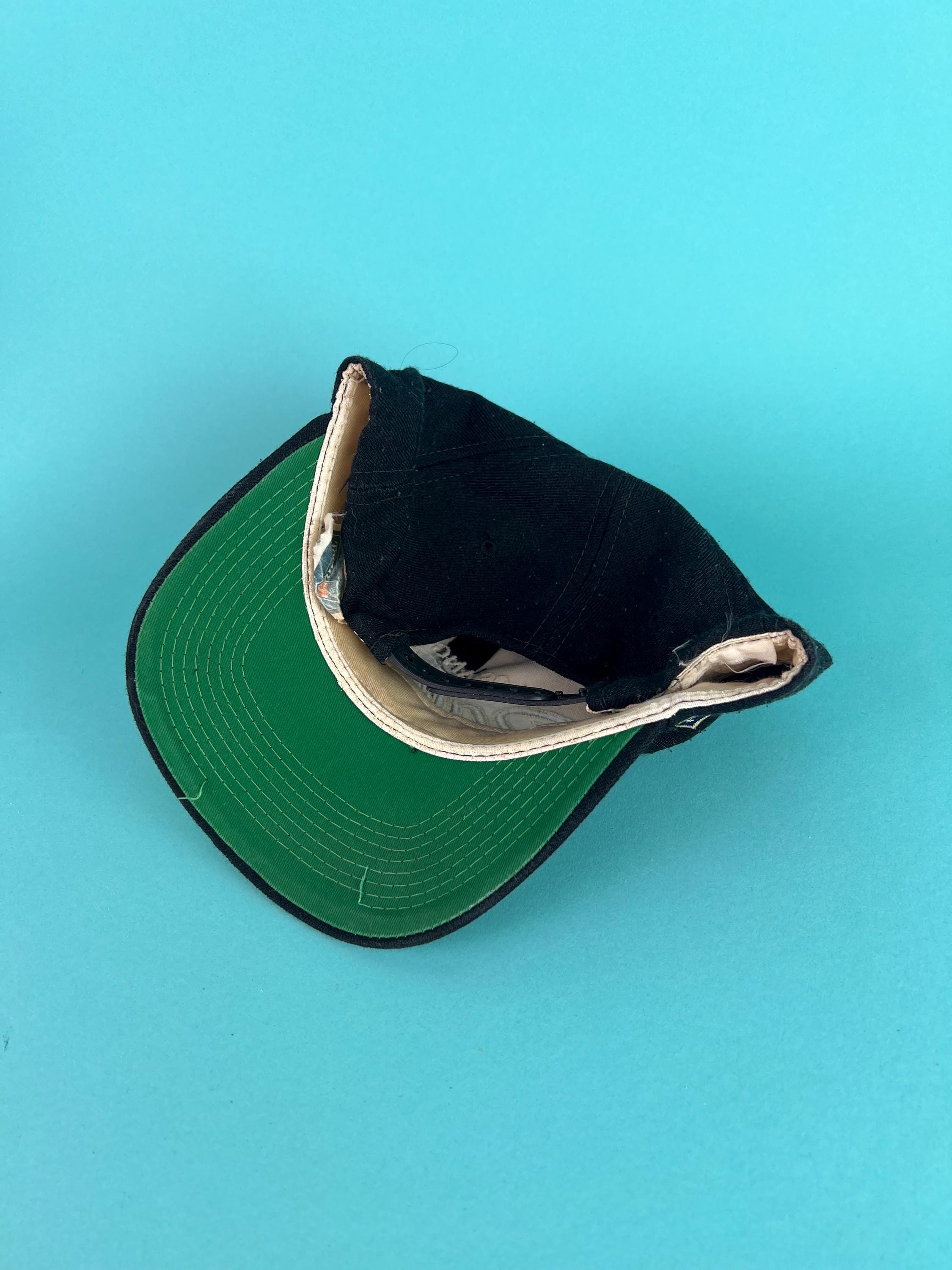 Rare VTG SPORTS SPECIALTIES Los Angeles Raiders Script Snapback 
