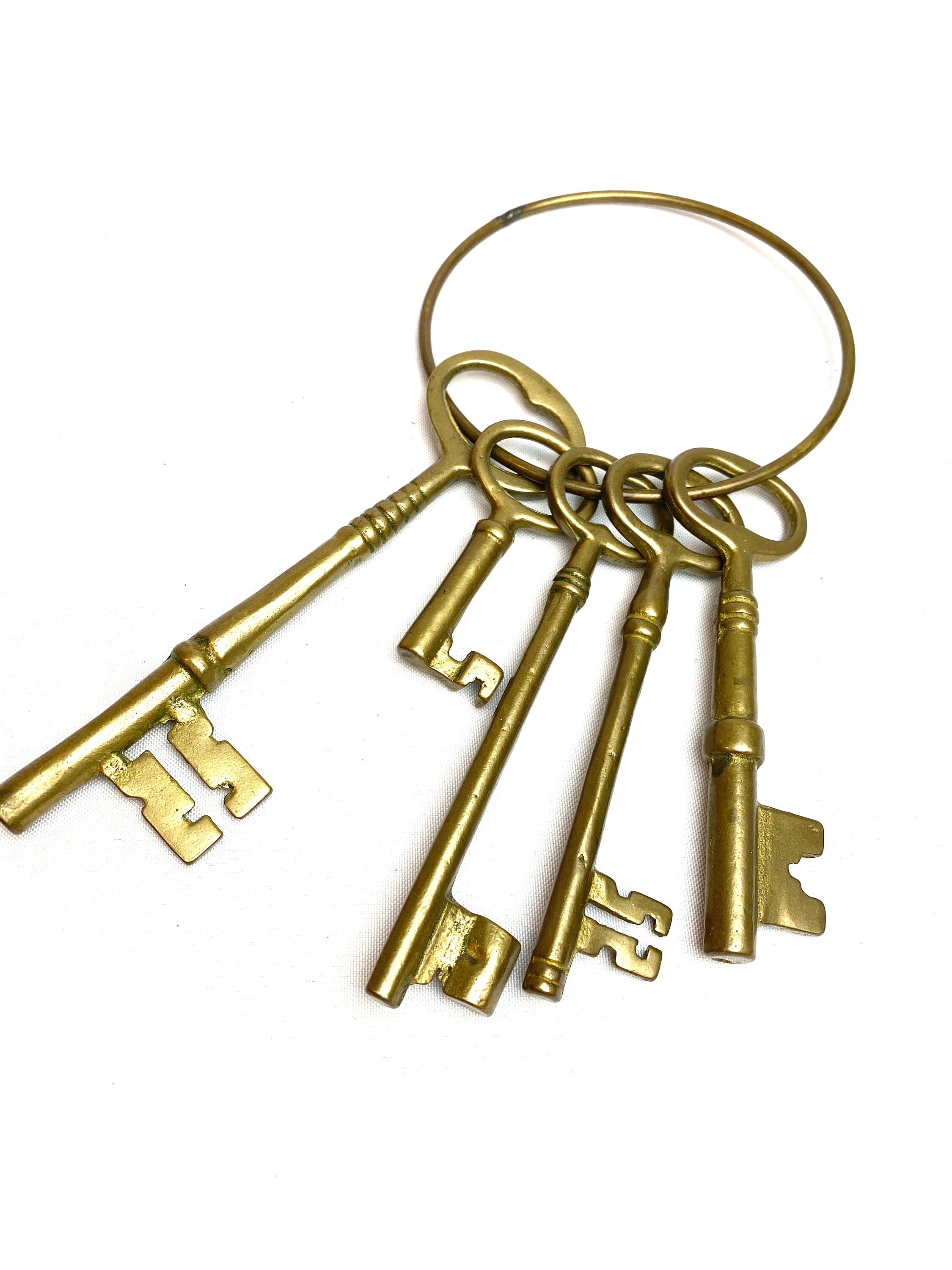 Vintage Brass Skeleton Key Ring Set With Five Keys Etsy