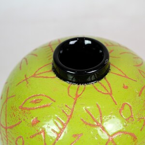 Round vase by Lene Regius in Green color from the 1990 image 4