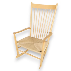 Rocking Chair Model J16 Made In Beech With Envelope Braid By Hans J. Wegner For FDB