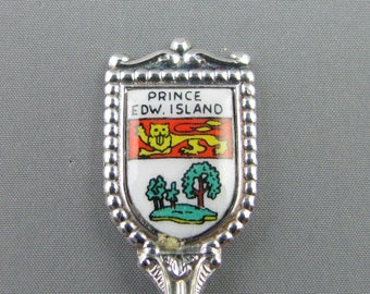 Prince Edward Island Coat of Arms Provincial Flower LADY'S SLIPPER Vintage Collectible Souvenir SPOON