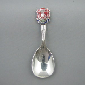 Newport ISLE of WIGHT Tea Scoop England UK Vintage Collectible Souvenir Spoon Tea Caddy Spoon Scoop